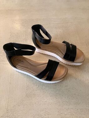 Clarks Lana Glide Black Leather Ankle Strap Platform Sandals Size 9